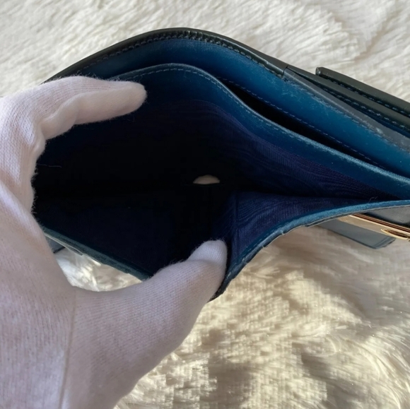 Vintage Gucci Wallet - Picture 9 of 9